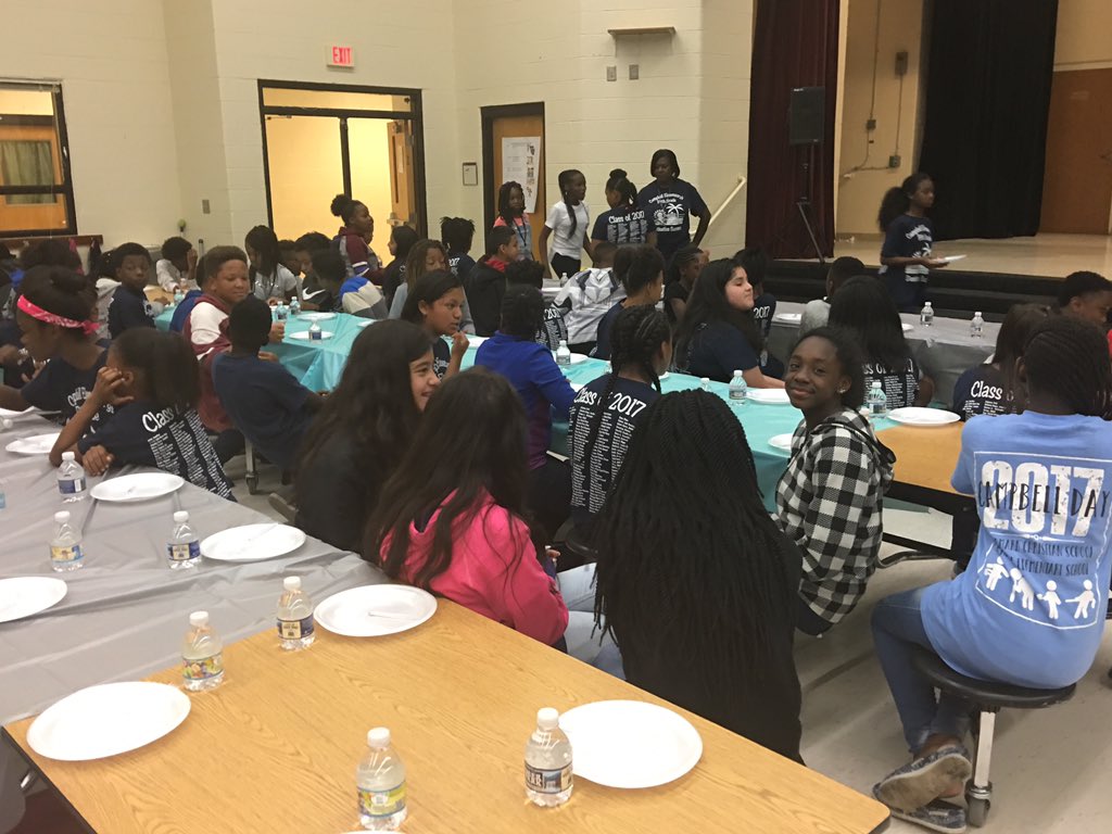 brainywizards's tweet photo. 2 more days..having a blast at the Fifth Grade Superlatives Breakfast. #EngineeringGreatness ❤️@wafflehouse @a_blenman @CampbellES_FCS https://t.co/6wlg61p6Rp