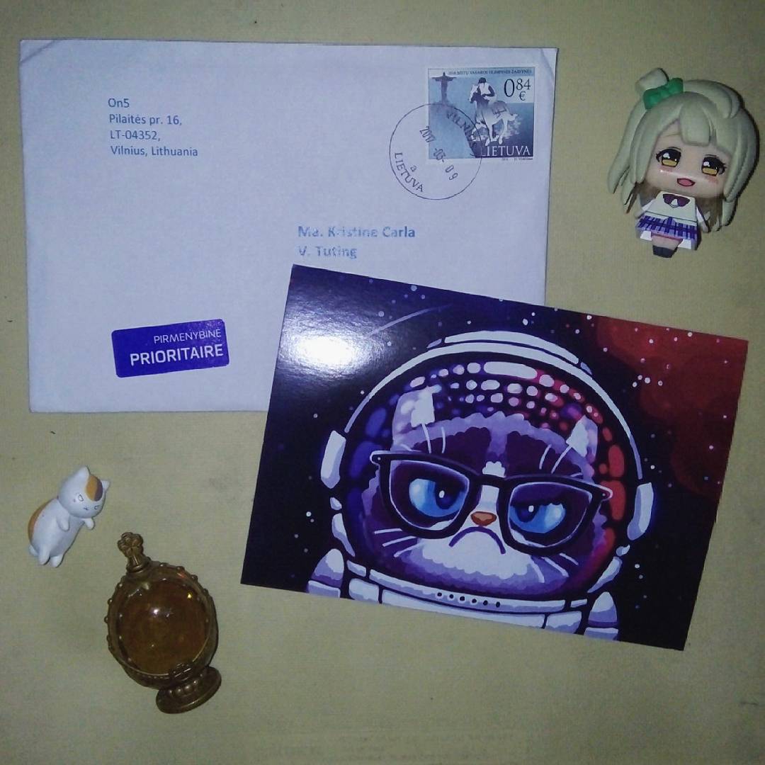CaviarAndCream's tweet photo. You guys don't know how much receiving your mail today has made my day. Thank you @On_5 ! https://t.co/VMKUxJ7xQA