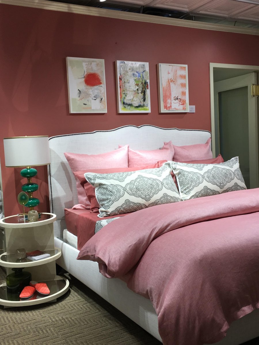 TheBrassBed's tweet photo. A rosy rust and iron green palette defined #PetraRichards vignette at the Second Annual #DefiningDesign event. https://t.co/ypux4KrrWL