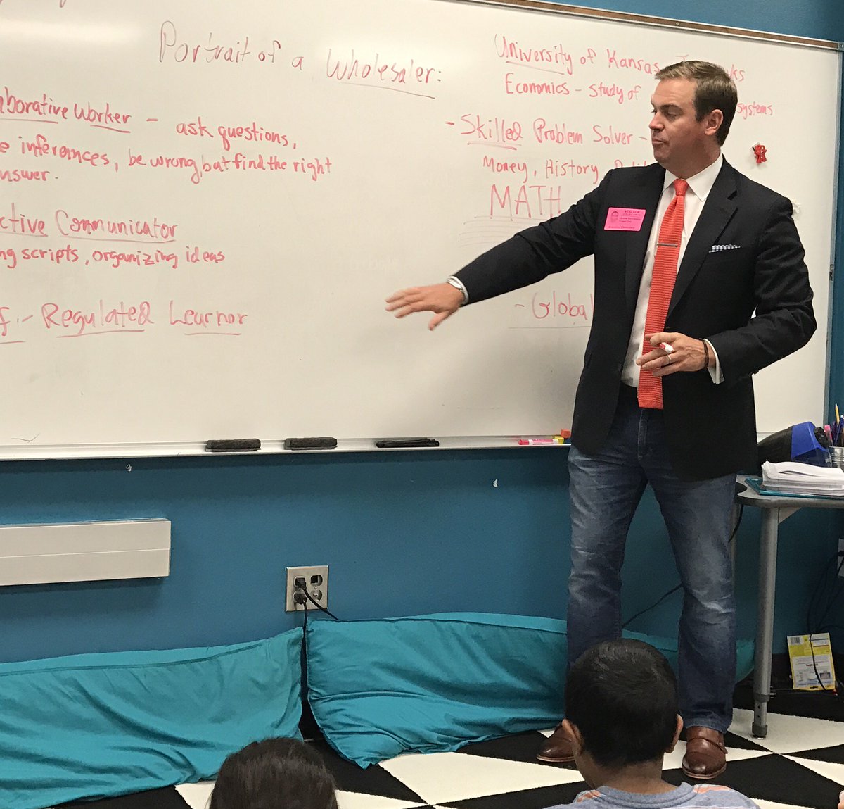 janet_gribbin's tweet photo. Special thanks to Jay Steinkamp for taking the time to come in for Career Day today! He totally rocked it! 👏🏼 https://t.co/eZGwc53xBH