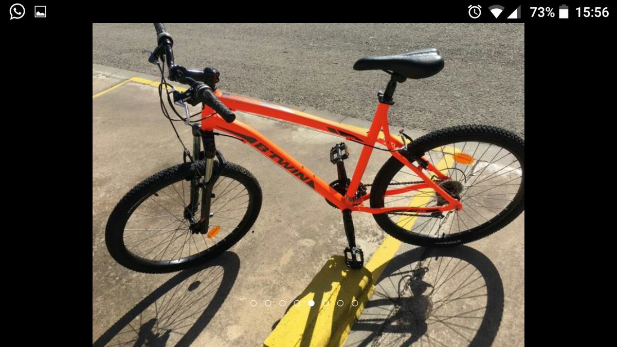 serJoni13's tweet photo. Bici robada al medio día en el aparcamiento de bicis en frente de gran casa, debajo de las torres. Máxima difusión, gracias. https://t.co/45UuN8ms5c
