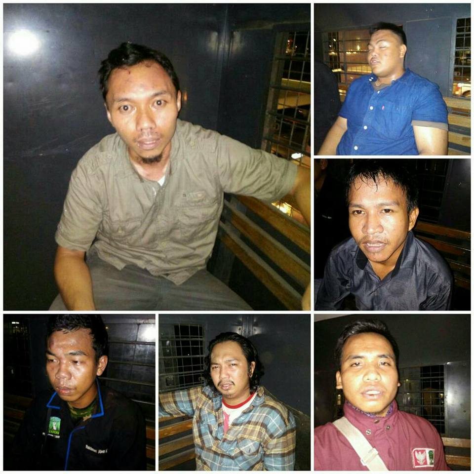 kammikaltimtara's tweet photo. Doakan yg terbaik utk 7 ikhwah yg saat ini ditahan
 Bberapa dlm keadaan luka lebam akbat tndakan anarkis kepolisian
 #KAMMILawanTiraniHukum https://t.co/q9PxhMuy9a