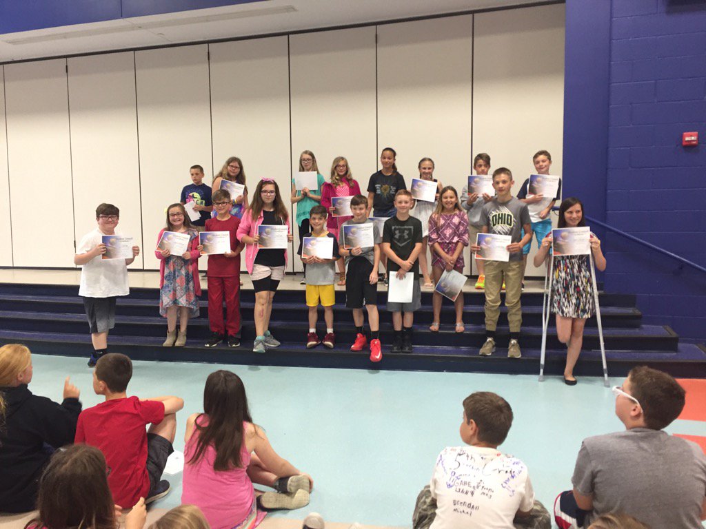 SinesAmy's tweet photo. 5th Grade Student Council Representatives #TTES2016 https://t.co/xFbEiB8rkv