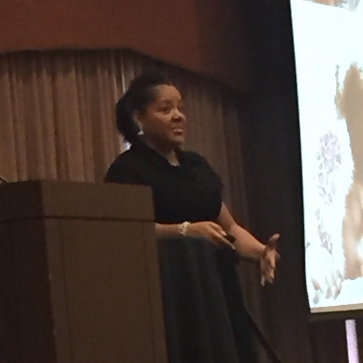 kgrimes76's tweet photo. I want to dare you to be authentic - Dr Canady #improvinghealth17 https://t.co/jB4i0R7WhA