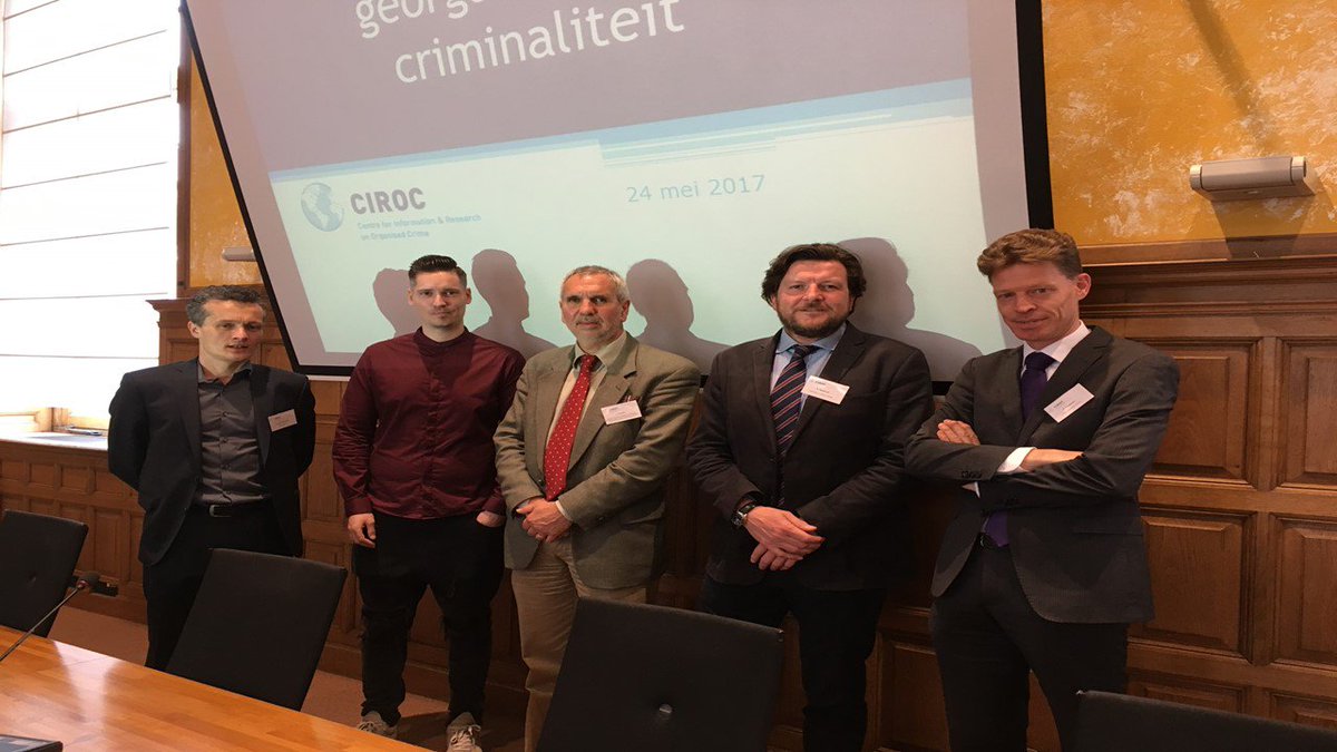 17Greentown's tweet photo. Edwin Kruisbergen,@_Roks, Lars Korsell, @SeanRedmond20, Edward Kleemans seminar on #localembeddedness #organisedcrime @CIROC @UtrechtUni https://t.co/FKIHnQyOsr