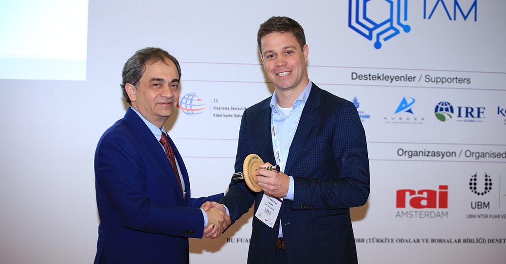 Press release - Nedap wins the prestigious Intertraffic Parking Solutions Award. Read more goo.gl/qd3Byn #SmartParking #ITS #Izmir