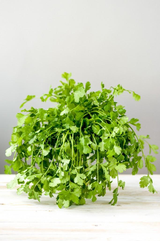 HelloFresh's tweet photo. #HelloFreshFact: Parsley; a breath freshener & rich in
Vitamin K. Find it in the Spanish cod recipe or the NY strip steak recipe this week. https://t.co/WEyG7KMl7M