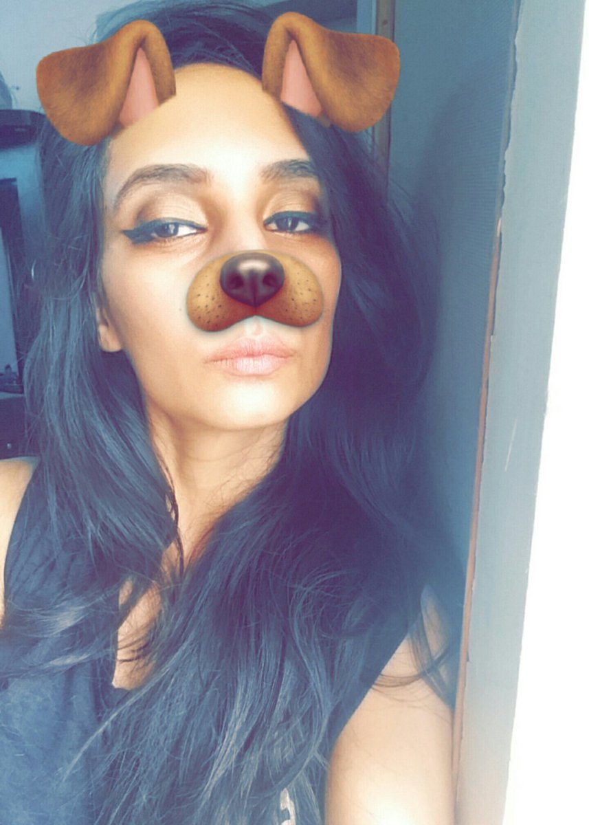 OMMOfficial_'s tweet photo. Sad because my highlighter won't show!🙀
#mua #makeupstruggle #bloggerstribe #GRLPOWR #BBlogRT https://t.co/enCFbJsHW5