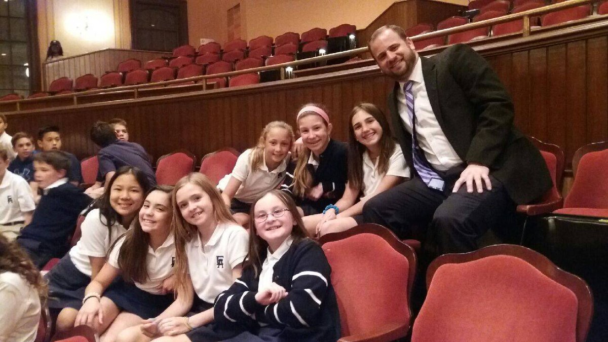 EAchorus's tweet photo. The 4th Grade hearing Mr. Finegan performing with the Delaware Symphony!  A fantastic concert! https://t.co/rHdYciN5m5