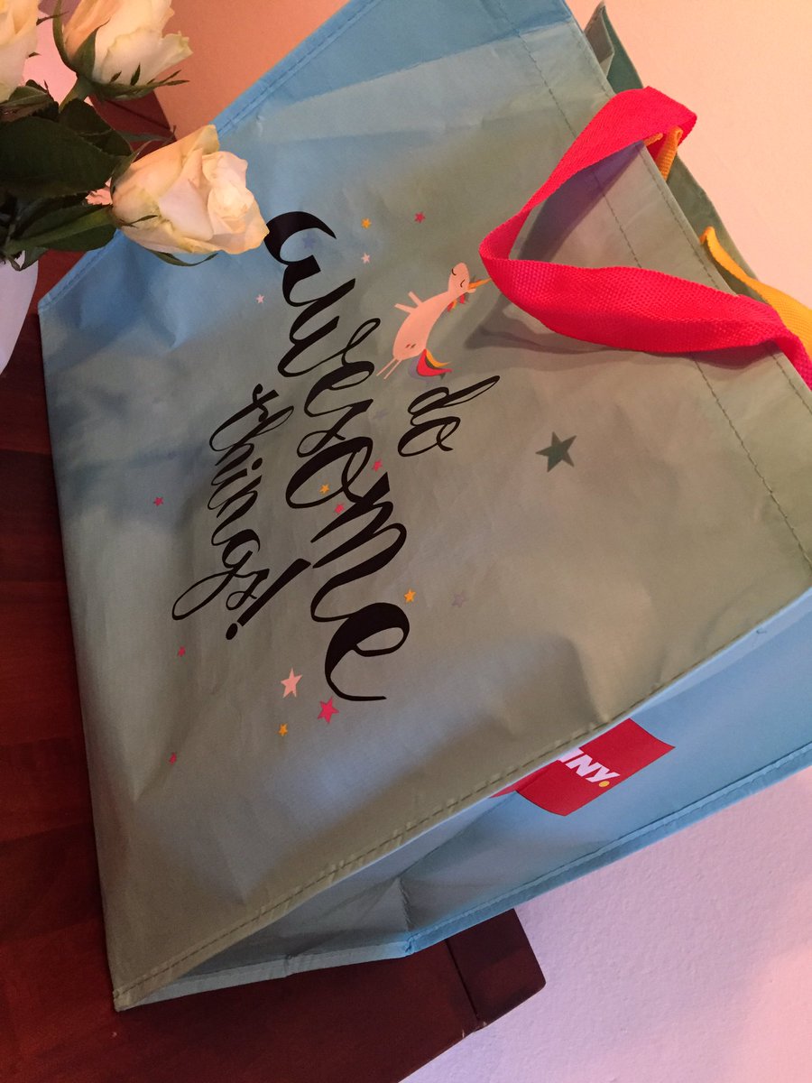 #Einhorn Power beim #PennySupermarkt #doawesomethings #Marketing 🙌🏼🌈