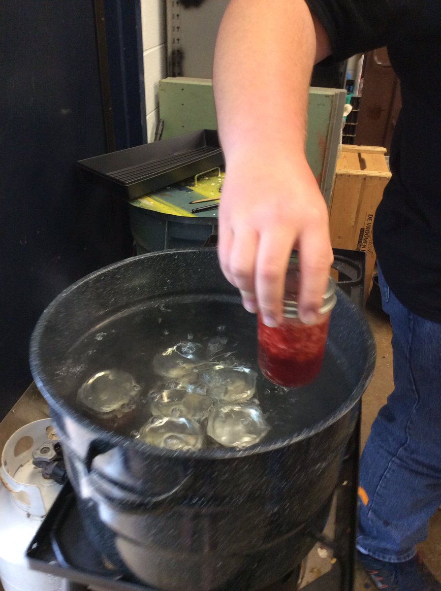 From the garden to the finished product, making strawberry jelly in landscaping.