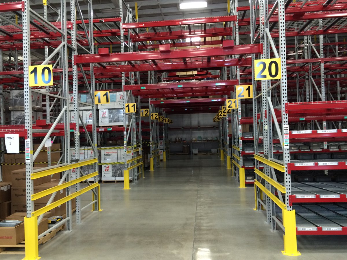 DASKO_Label's tweet photo. It's warehouse Wednesday! From floor to ceiling & everything in between #daskolabel has you covered! #installation #labels #signs #wms #3PL https://t.co/dWXT5ahFGu