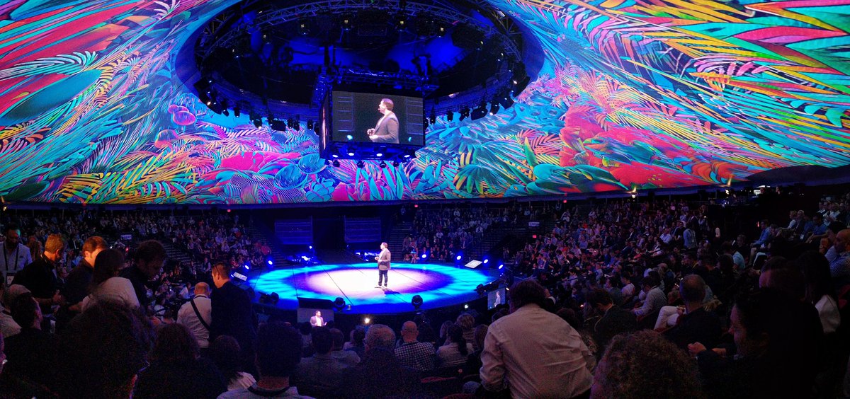 mathieudupuis's tweet photo. Chapeau 360. #c2mtl https://t.co/5iTiHQE7gz