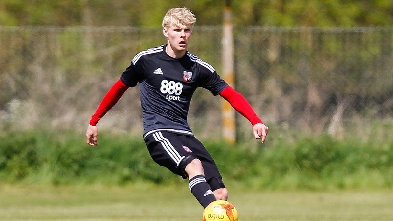 BrentfordFC's tweet photo. Happy 18th Birthday to @LukasTalbro who has also just been called up to the Denmark U18 squad, more here: https://t.co/ws1sDdtP4S https://t.co/FxXkU4yWIn