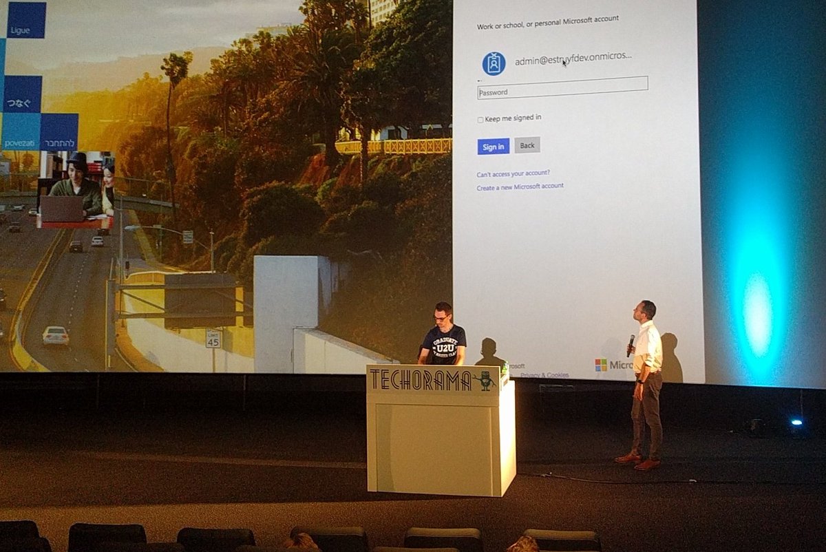 nimibe's tweet photo. Thomas Vochten learns about SharePoint development #techorama2017 #xylos @ThomasVochten https://t.co/H5HBlJIqoJ