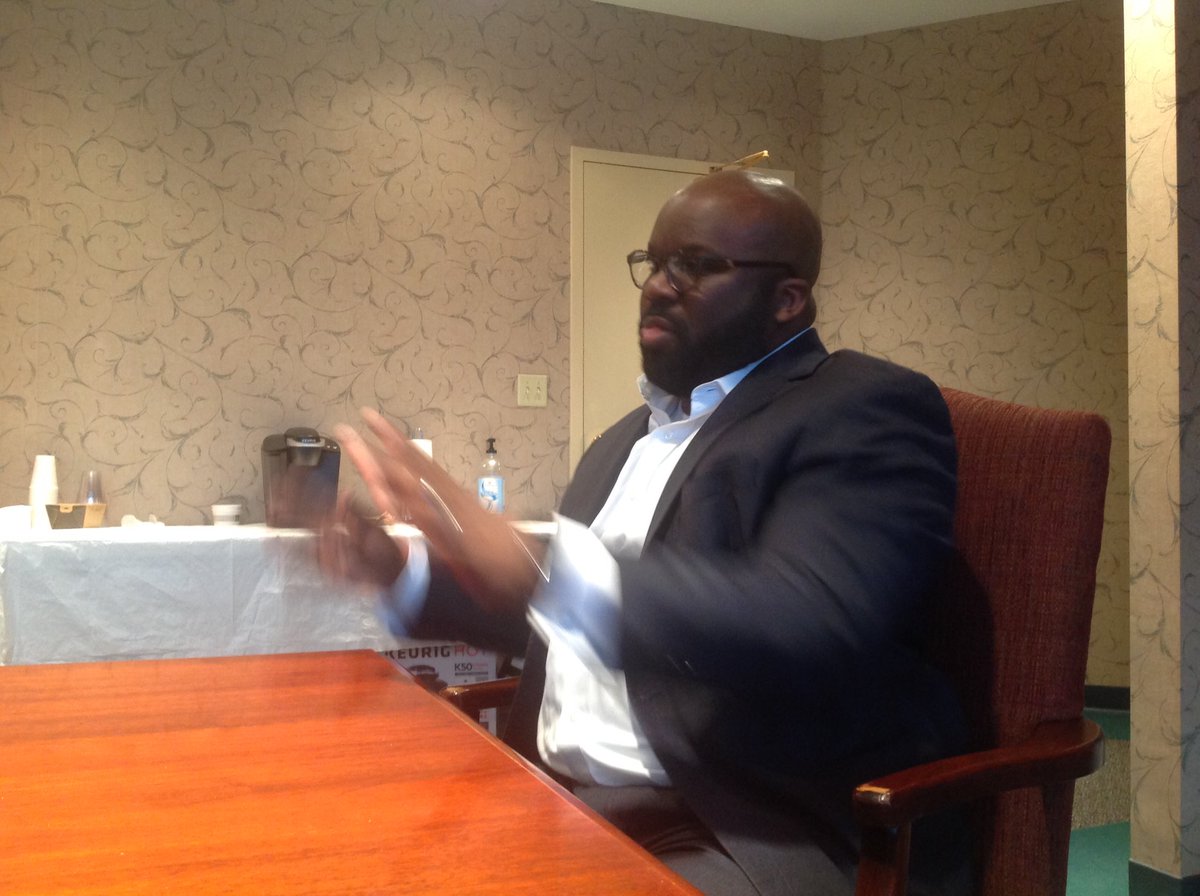 MichaelDuduit's tweet photo. @hbcharlesjr talking to @AndersonUnivSC @AUMinistry DMin class about need for biblical exposition in preaching. #ClampDivinity https://t.co/eGKreRpKL8