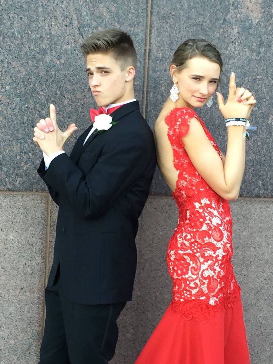 swiftpeyton's tweet photo. Happy birthday to the coolest dude out there. So excited for my daily hugs to continue in IC ❤️❤️ https://t.co/32w8wM0A2k