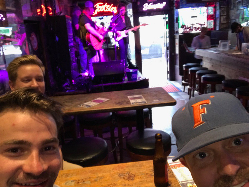 8SandySanderson's tweet photo. Pit stop at @tootsiesnet in @visitmusiccity on the way to @The_NCBA World Series https://t.co/0jJYwMrs0d