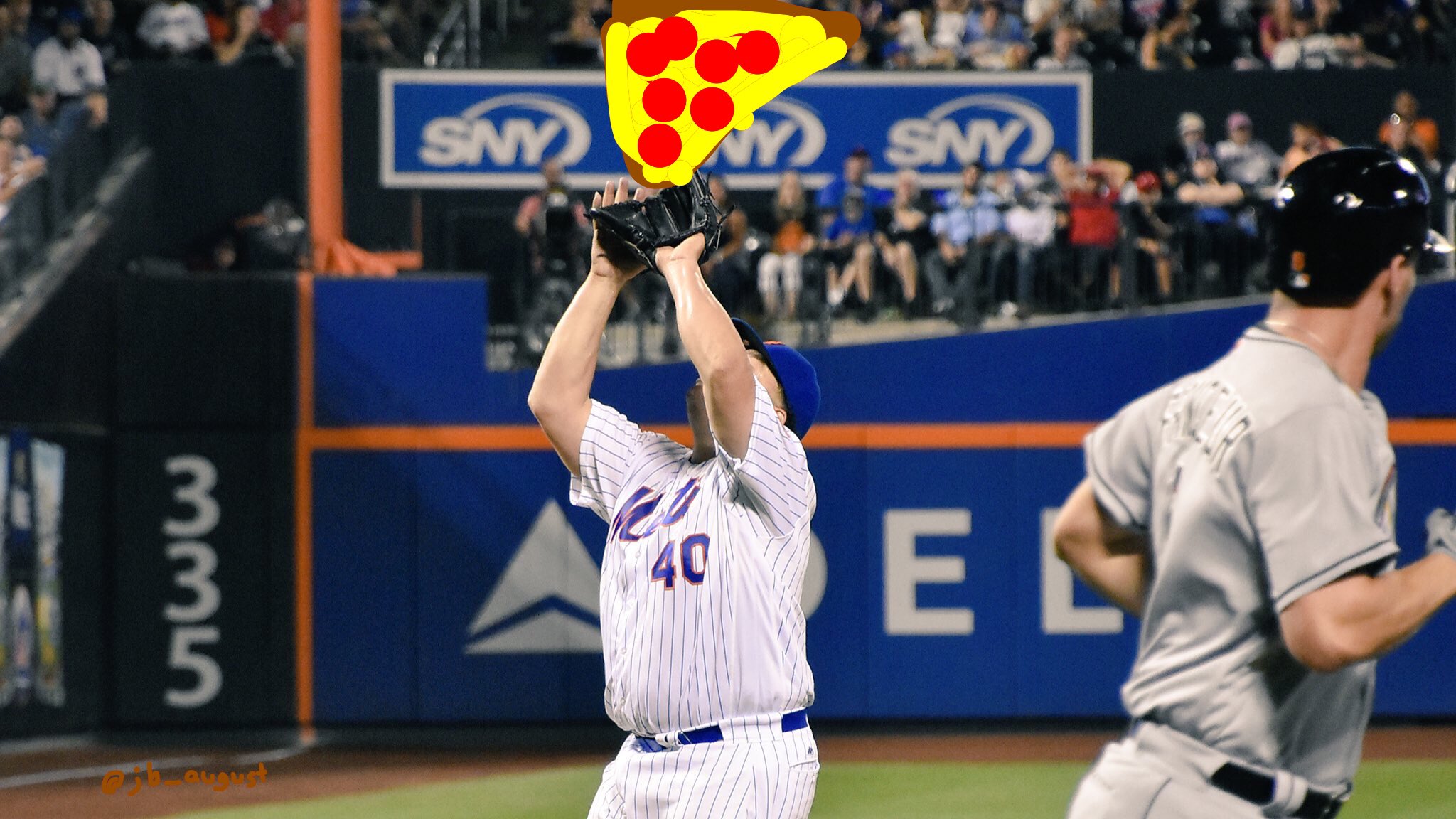 Happy Birthday to Bartolo Colon. I wish you many pizzas. 