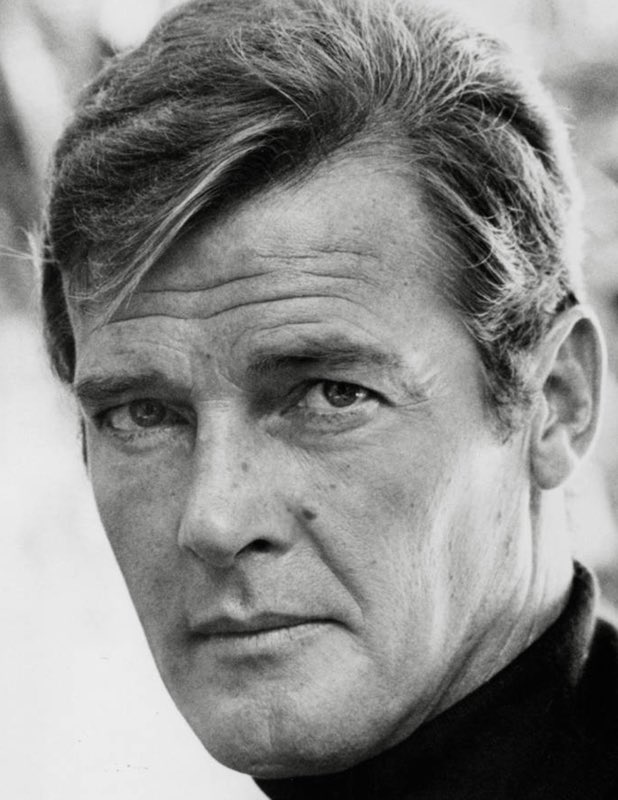 cafejoseph's tweet photo. Un grand acteur et un homme d'une grande élégance nous a quitté ce jour... « Adieu, ta Majesté » aurait dit  Danny Wilde. #RogerMoore https://t.co/SpIqZD30zl