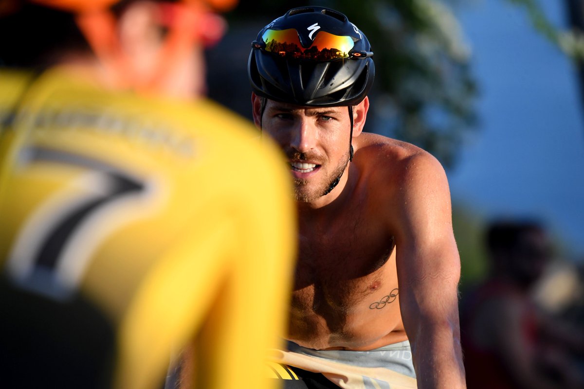 TUNE IN: This Friday <a href="/TriCAndy/">Salvisberg Andrea</a> takes over our Facebook for a day in the life #DAYINTHELIFE #IAMSUPERLEAGUE #HOWDIDHEGETTHOSEABS