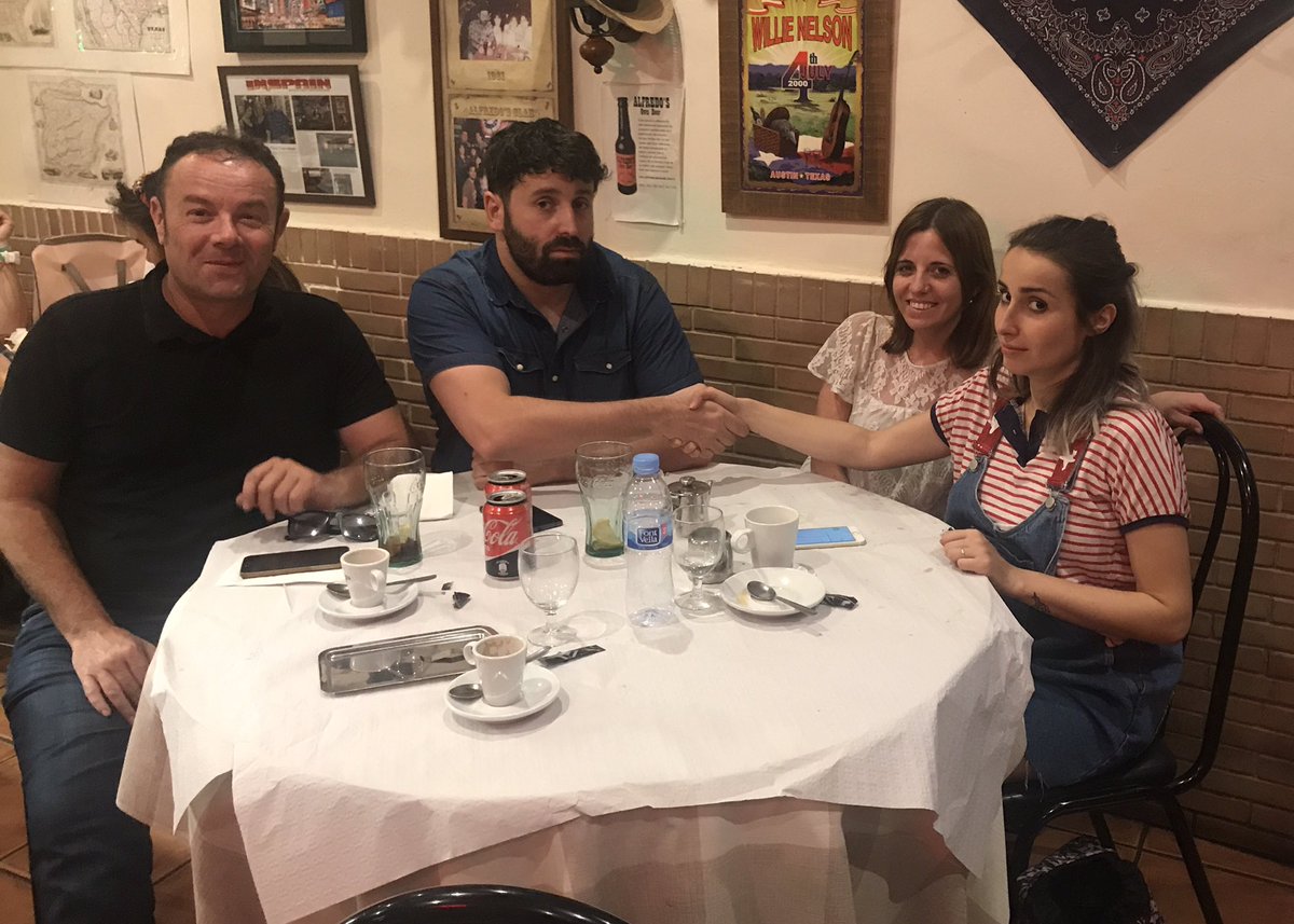 Ultimando los detalles de la unión G.O.Z.Z. Records - <a href="/Espectmanager/">Espect Management</a>  - <a href="/asidesastre/">Ana Medina</a> - Vúfalo en el <a href="/alfredosbbq/">Alfredo's Barbacoa</a>