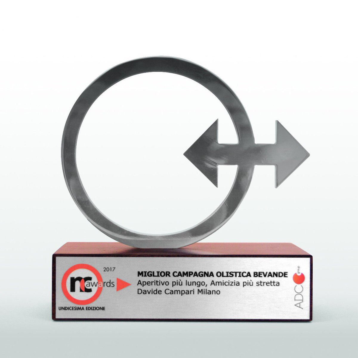 MCM_Milano's tweet image. Miglior Campagna Olistica Bevande @Camparisoda @HAVASPRMilan @ChapeauxGroup insieme agli #NCAwards @ADCGroupItalia