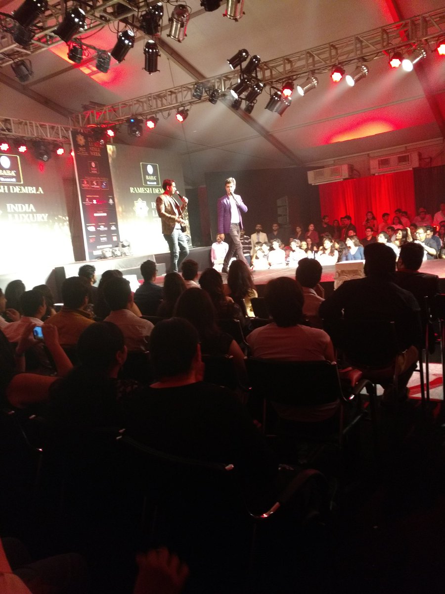 twissindia's tweet photo. Well, the MC's are ready and the atmosphere is absolutely electric. #TwissAtILSW #Fashion @ILSW_Official https://t.co/yDEjLjd2JZ