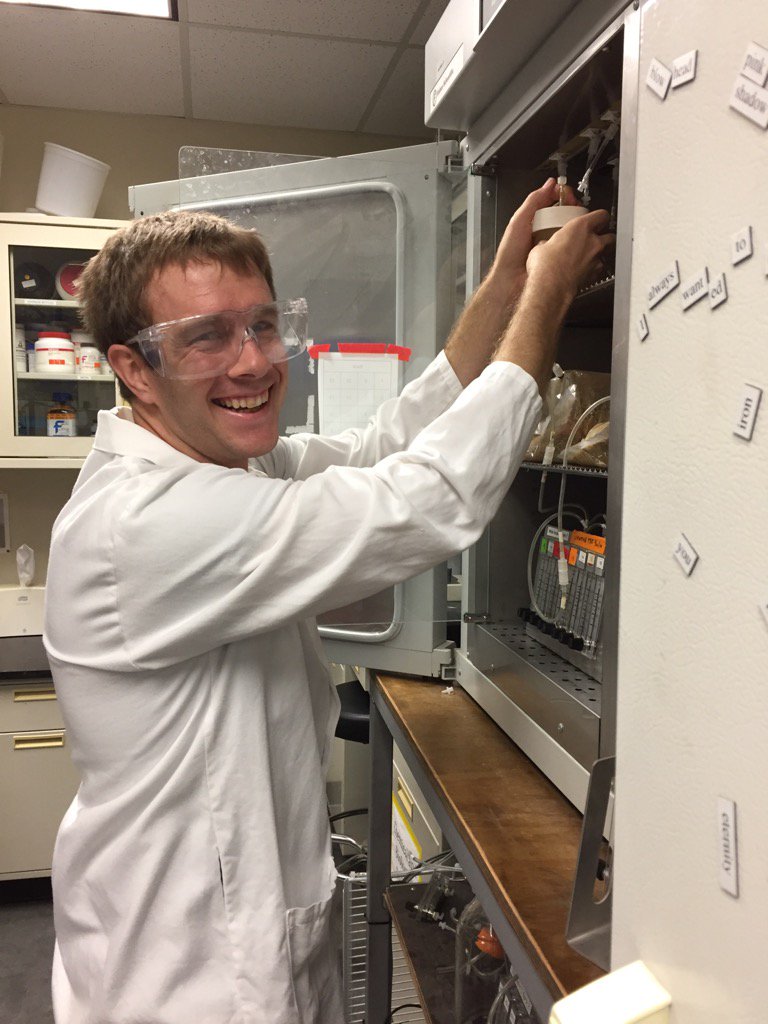 JSVlab's tweet photo. Congratulations to Josh for earning his PhD! https://t.co/OWM1AjU7XZ