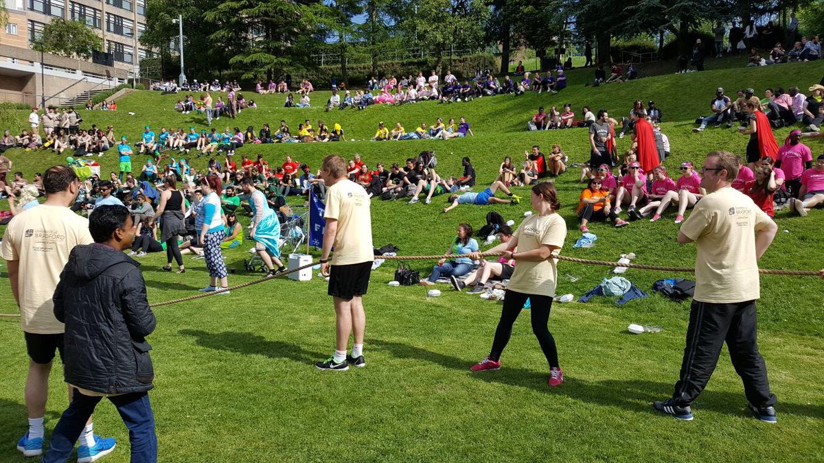 SandyCamelsBfd's tweet photo. Go team. #winners of the tug of war #TeamBradFest #teamsandyyellow https://t.co/M98474hqIU