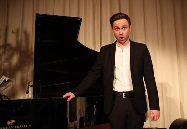 BB_SBG's tweet photo. Konzert "Dichterliebe" mit Rafael Fingerlos https://t.co/xROZrtUgbO #meinbezirk (BB RSS) https://t.co/n7ZDm061HB