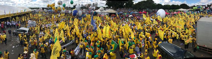 Ver imagem no Twitter Ver imagem no Twitter