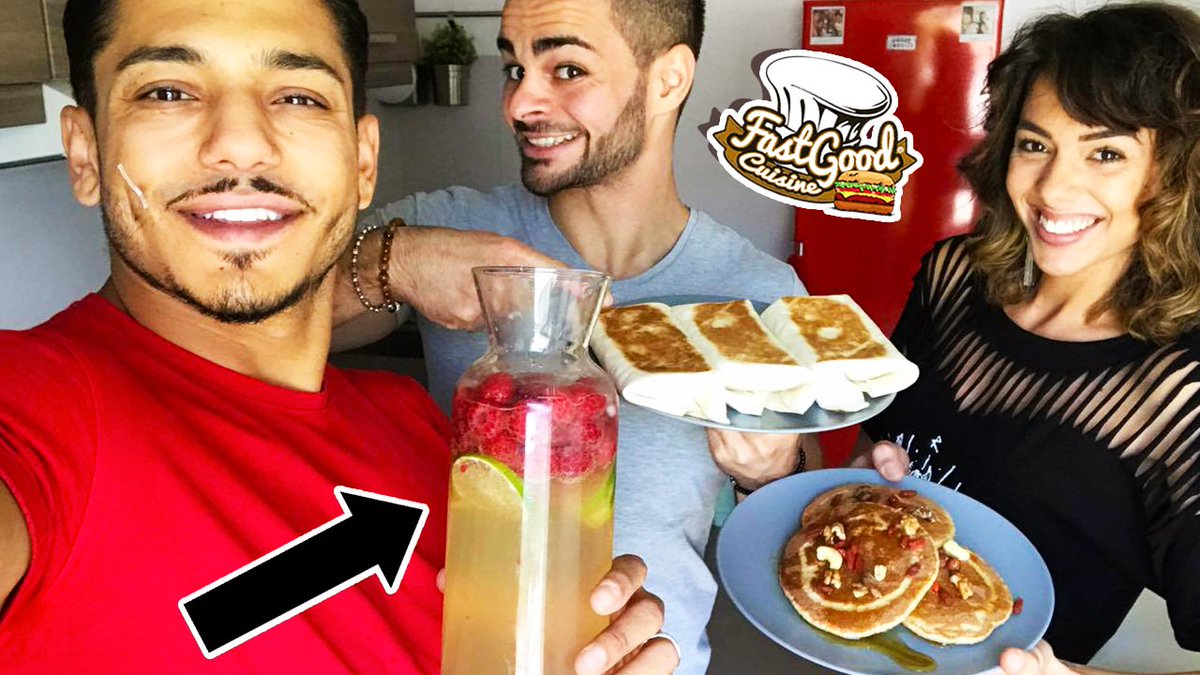 FastGoodCuisine's tweet photo. Vidéo bien sympa avec @alex_villani_ et sa copine 😀
=> https://t.co/mkLhkkvdlq
#RT pour d'autres vidéos avec des Youtubers ✋ https://t.co/2mJmcfRGJe
