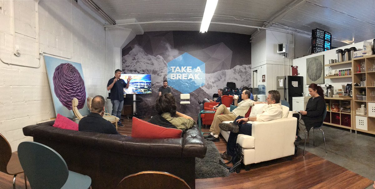 #1MCPDX starts now! #startup pitch is underway 🙂