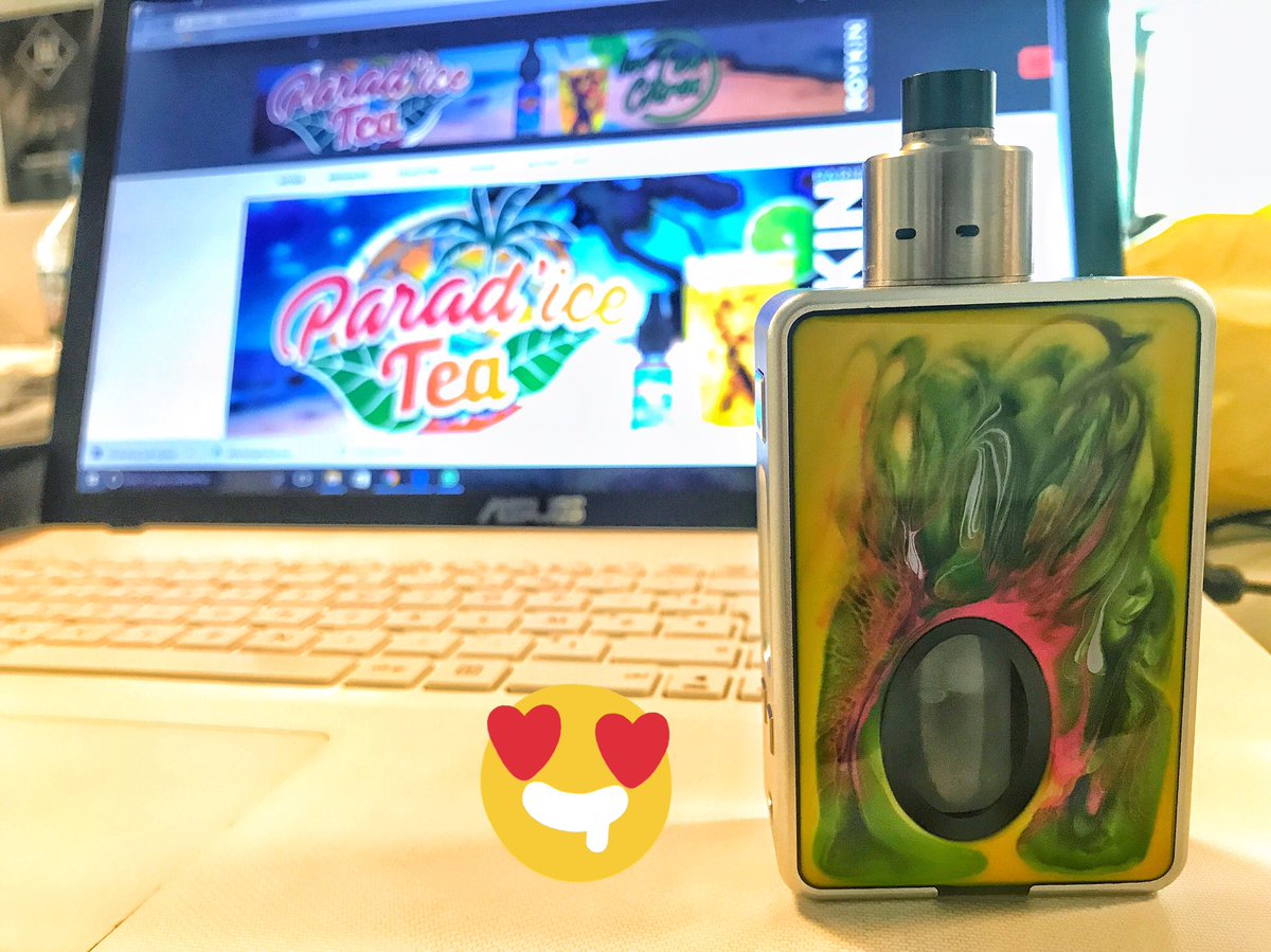 RoykinParis's tweet photo. Pas d'heure pour une bonne Vape ! 😏💨
#Roykin #RoykinParis #Vape
https://t.co/BInYboV8hG https://t.co/61TvZvKyvg