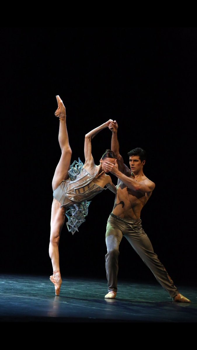 martinangioloni's tweet photo. ★★★★★ "Bigonzetti creates a new vertiginous thrill of beauty starring #svetlanazakharova  &amp; #robertobolle" My review https://t.co/TWKuwvUSby https://t.co/NQyDoTvJc9