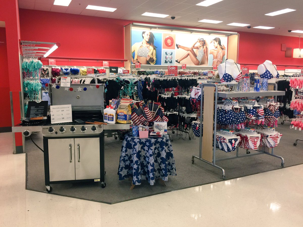 VML_Dana's tweet photo. T1463 is ready to help you celebrate Memorial Day! #longweekend #redwhiteandblue #TargetStyle https://t.co/Atinx2SMKY