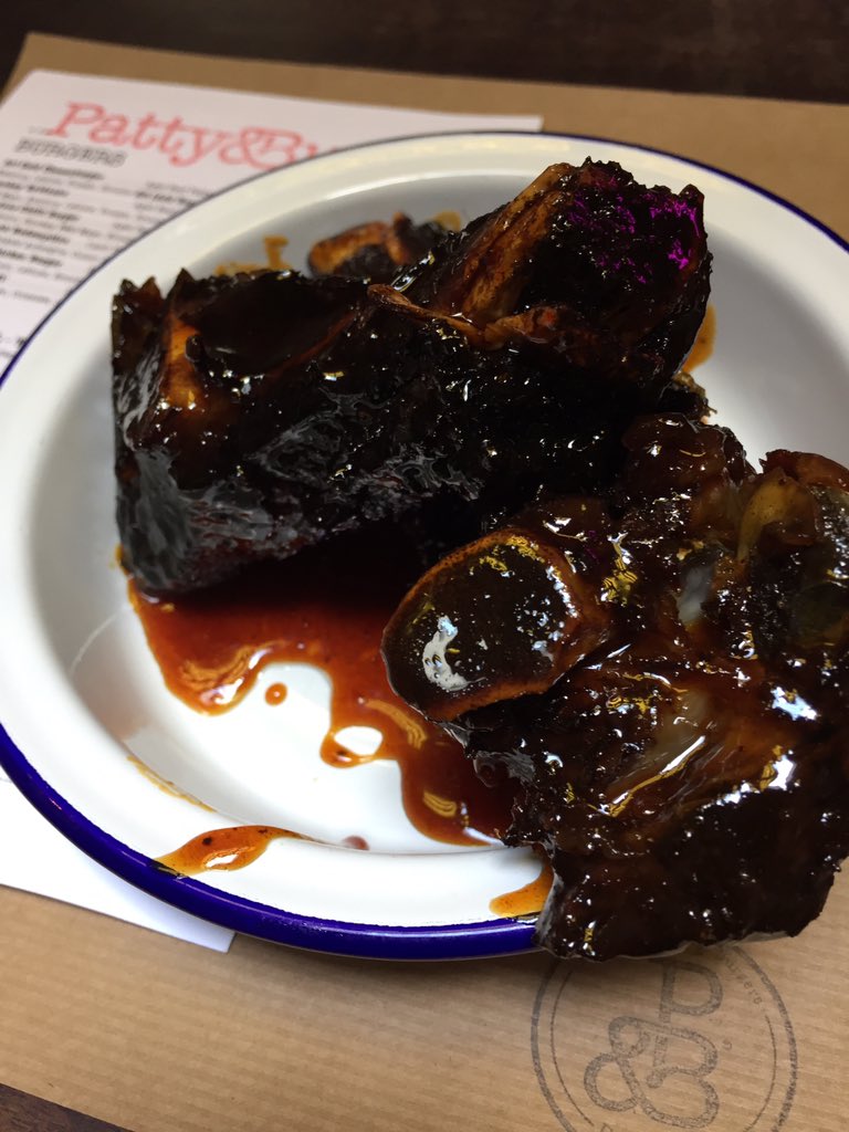 cesart_rex's tweet photo. @pattyandbunjoe @PergolaGroup So juicy! https://t.co/ax8SZ8jRiT
