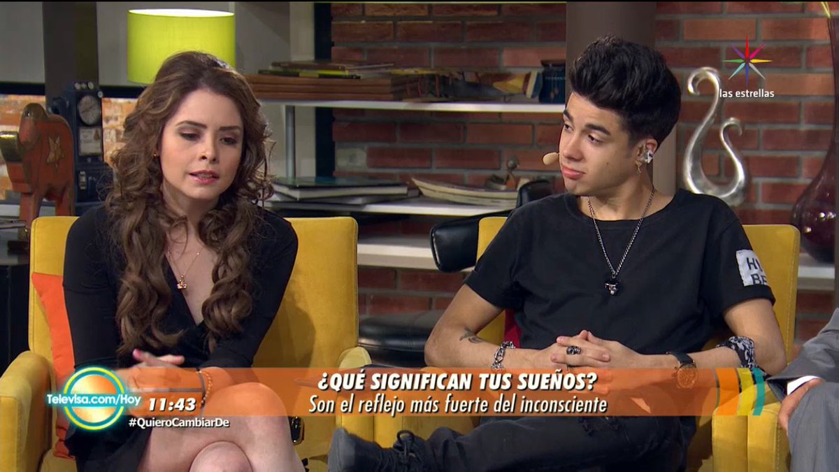 maryfercentinfo's tweet photo. @Grafocafe Taaaan hermosa, inteligente, talentosa, maravillosa en @programa_hoy hablando del significado de los sueños. https://t.co/P7w6b3J0EN