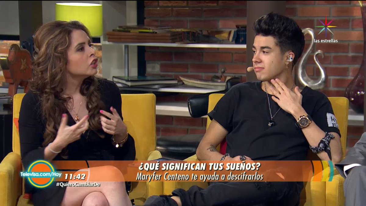 maryfercentinfo's tweet photo. @Grafocafe Taaaan hermosa, inteligente, talentosa, maravillosa en @programa_hoy hablando del significado de los sueños. https://t.co/ZqQ0E3ITs5