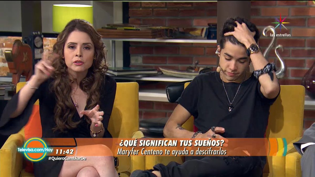 maryfercentinfo's tweet photo. @Grafocafe Taaaan hermosa, inteligente, talentosa, maravillosa en @programa_hoy hablando del significado de los sueños. https://t.co/ZqQ0E3ITs5