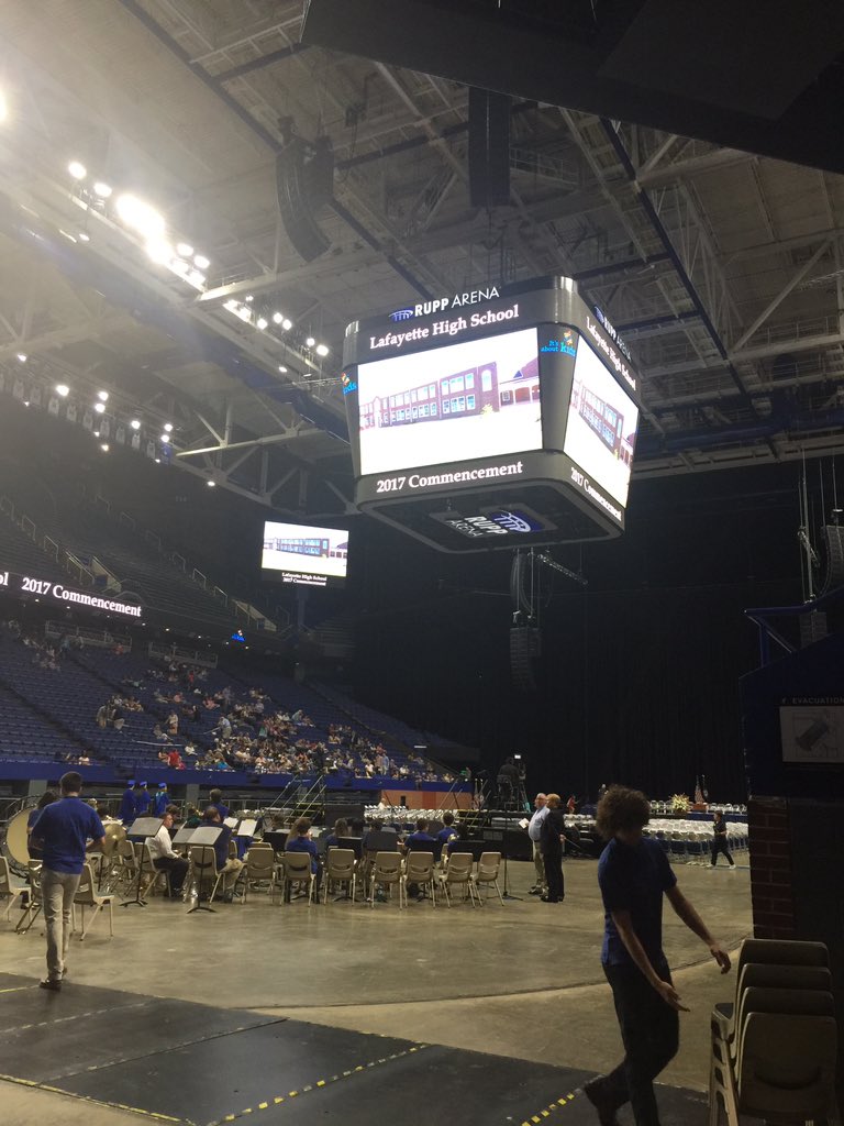 WasLHSGolfCoach's tweet image. Congrats &apos;17 LHS grads 🎓!! #biggerthingstocome