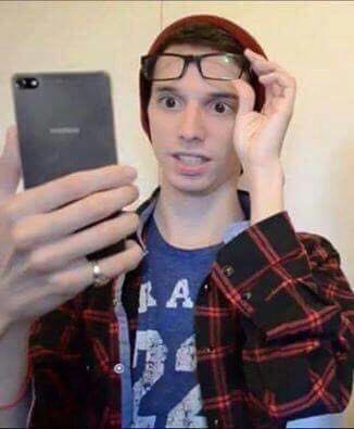 AmigasxInternet's tweet photo. Cuando ves que hace mas de un dia que no te hablas con tu ibf https://t.co/WG9u22Kjo6