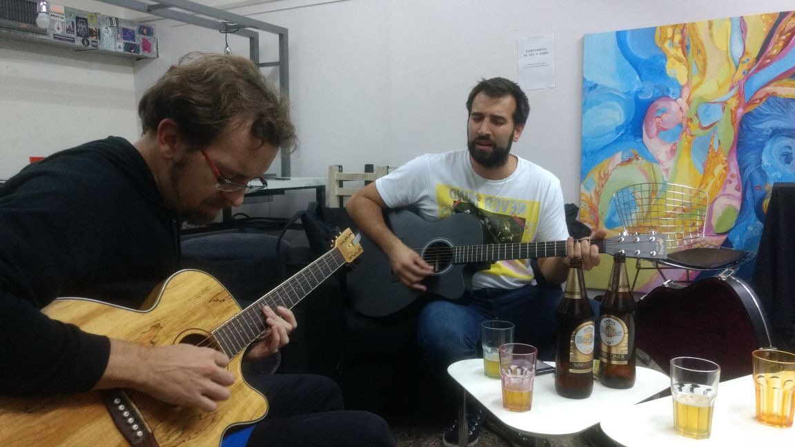 OjoDali's tweet photo. Meyo y Lucho se dieron una vuelta por Cruce Peligroso en Radio Emergente. Te dejamos el link x si no los escuchaste
https://t.co/gbt9sT07wQ https://t.co/KQTrlLzH8U