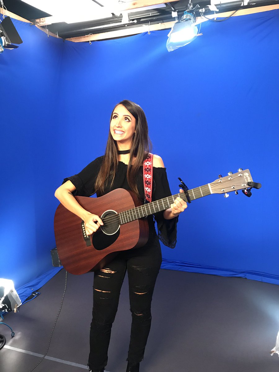 GabiLuthai's tweet photo. Já já tem #MariNolascoNoTVZ https://t.co/xvZt22Sxv8