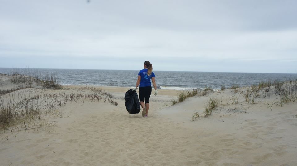 MissionBlue's tweet photo. @uncwpop working to stop NC State congress from repealing a ban on plastic bags: https://t.co/cSBBet28NU #HopeSpots @HopeforHatteras https://t.co/opDOSvAnIa