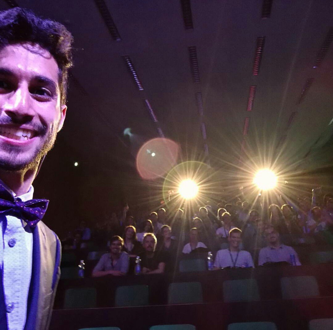 hslu's tweet photo. #Groupselfie von Moderator Ameen Madhi @tedxhslu https://t.co/FzlFahtYD5