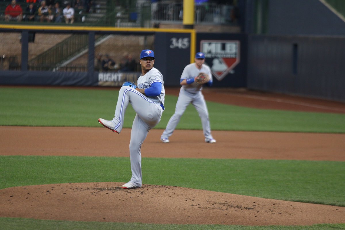 MLB's tweet photo. The #StroShow is always entertaining. https://t.co/Bq1cnObX7o