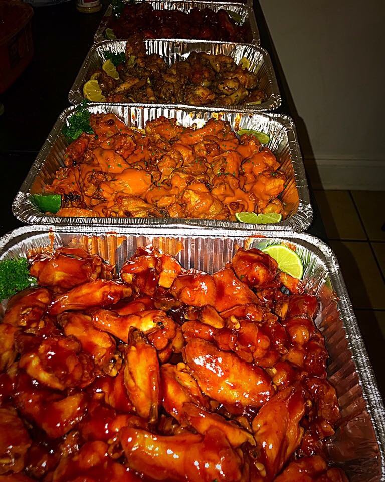 herfoever's tweet photo. all hail the wings 🤤 https://t.co/m3vhX4DqCR