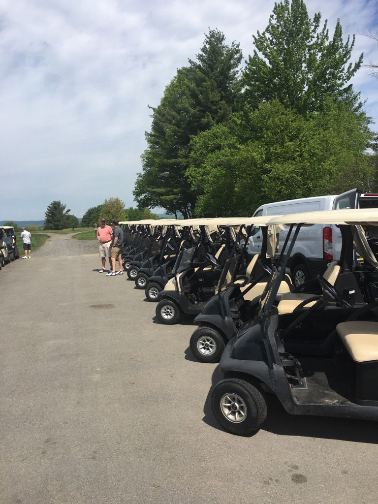 thefoxrunpro's tweet photo. Great day for some golf. Welcome FM Foundation #fmcc,#fulton Montgomerycc https://t.co/f23ALzPJqk